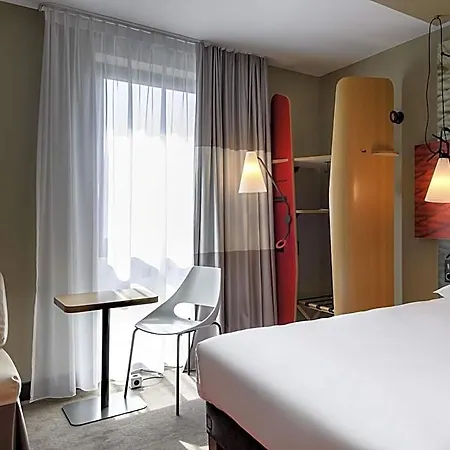 호텔 Ibis Zentrum 3*