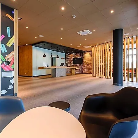 호텔 Ibis Zentrum 3*
