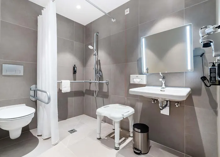 Отель Ibis Zentrum 3*